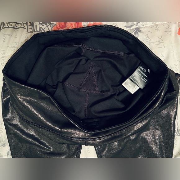 NWOT GapFit Recycled High Rise Power Shine Leggings sz Large Petite Go-Dry - Picture 11 of 15